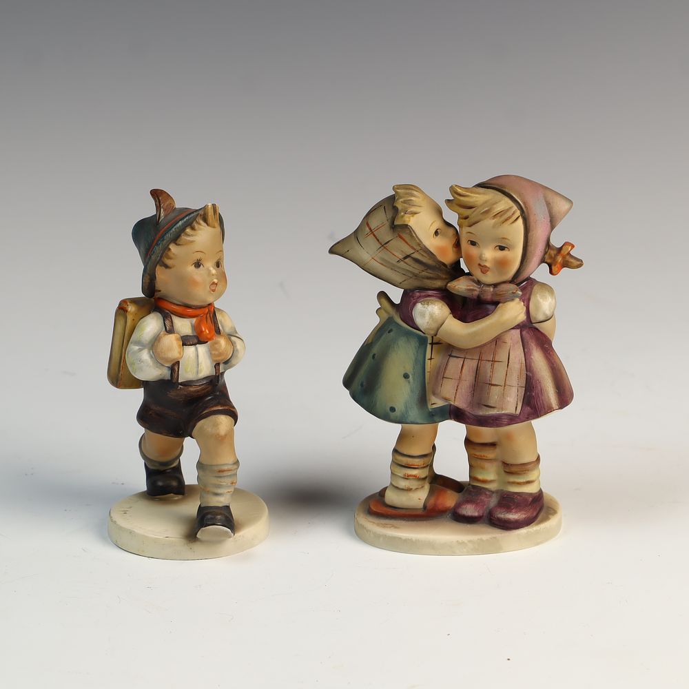 Lot 200: Two Vintage Hummel Figurines