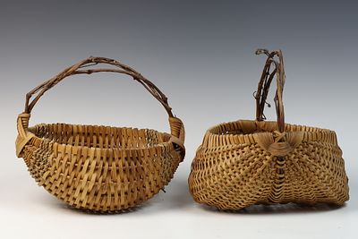 A Pair of Appalachian Style Split Wood Egg Baskets. A pair of hand-woven splint baskets 