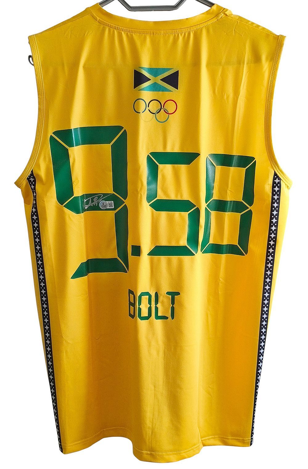 יוסיין בולט - חולצה החתומה ע"י האצן האולימפי הנחשב לגדול בכל הזמנים! ושיאן העולם בריצת 100 מטר 