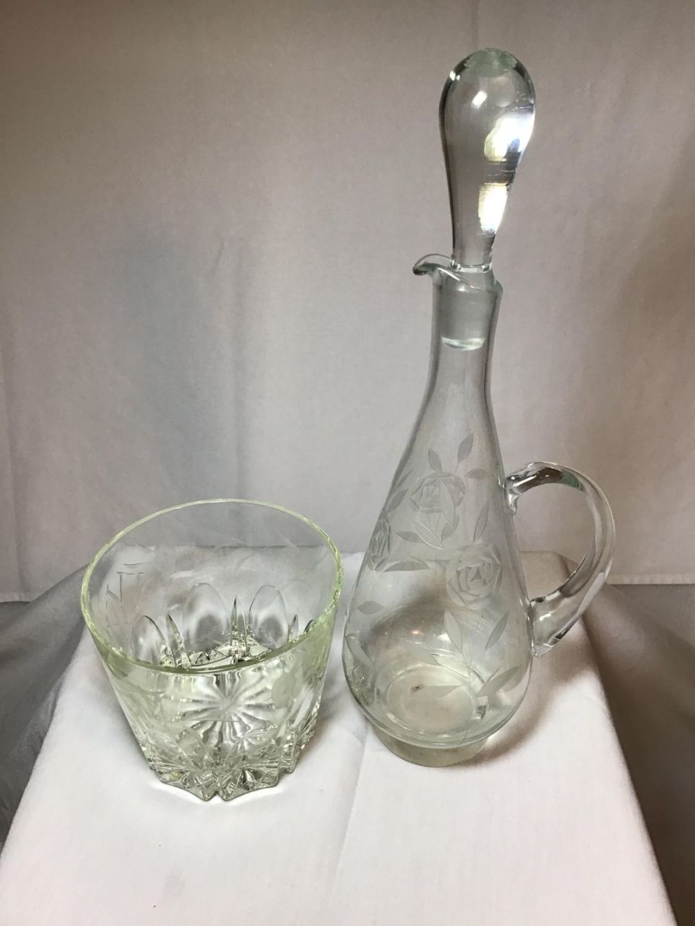 Lot 169: Floral etched decanter and bowl Bowl dimensions are 5