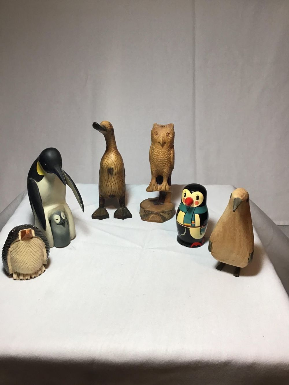 Lot 172: Wood carved bird lot