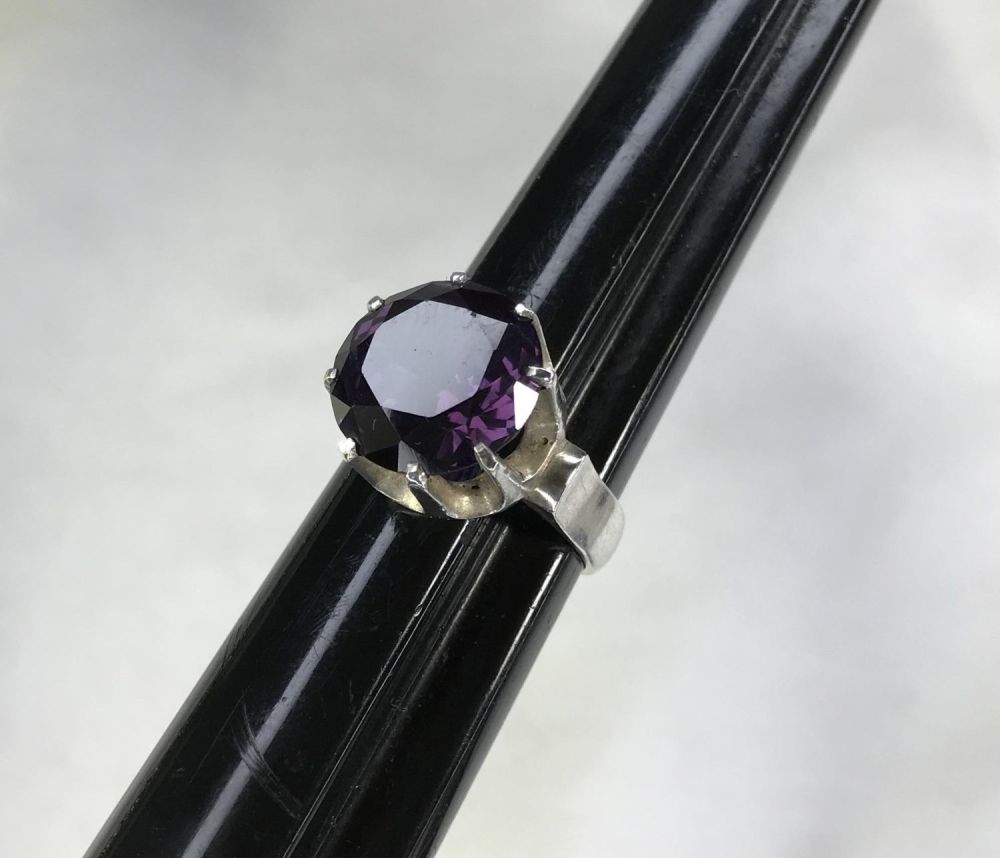 Lot 179: Sterling Tektite Stone Ring Size 8