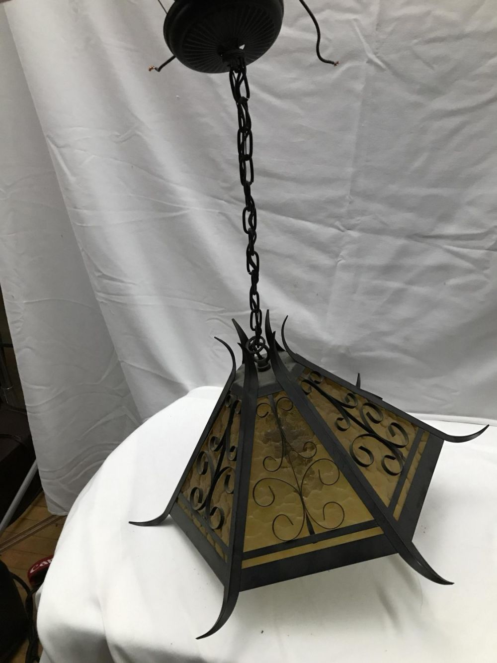 Lot 189: Chandelier .