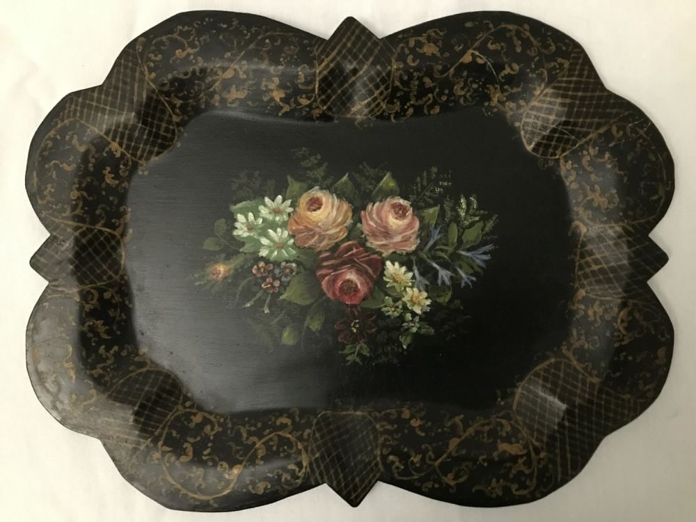 Lot 163: Victorian Handpainted atoll Tray
