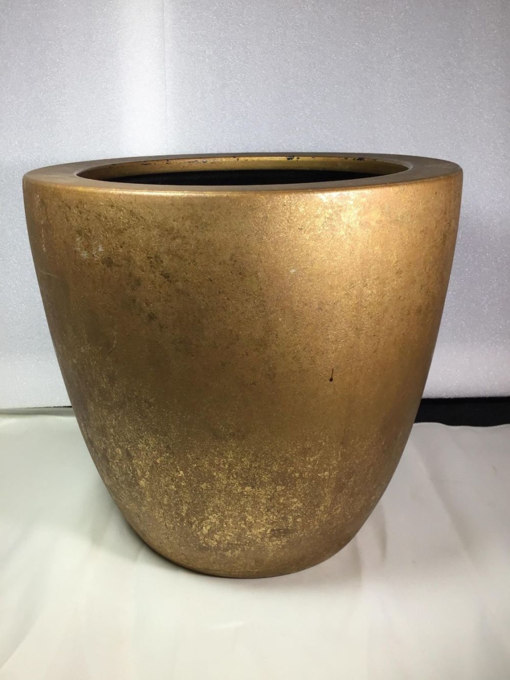 Lot 155: Antique Japanese Jardiniere Gold Gilt Hand thrown with