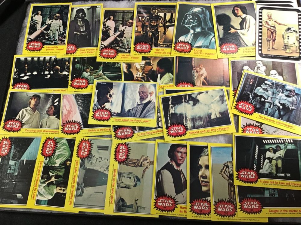 Lot 190: Star Wars Card Collection Yellow border with large