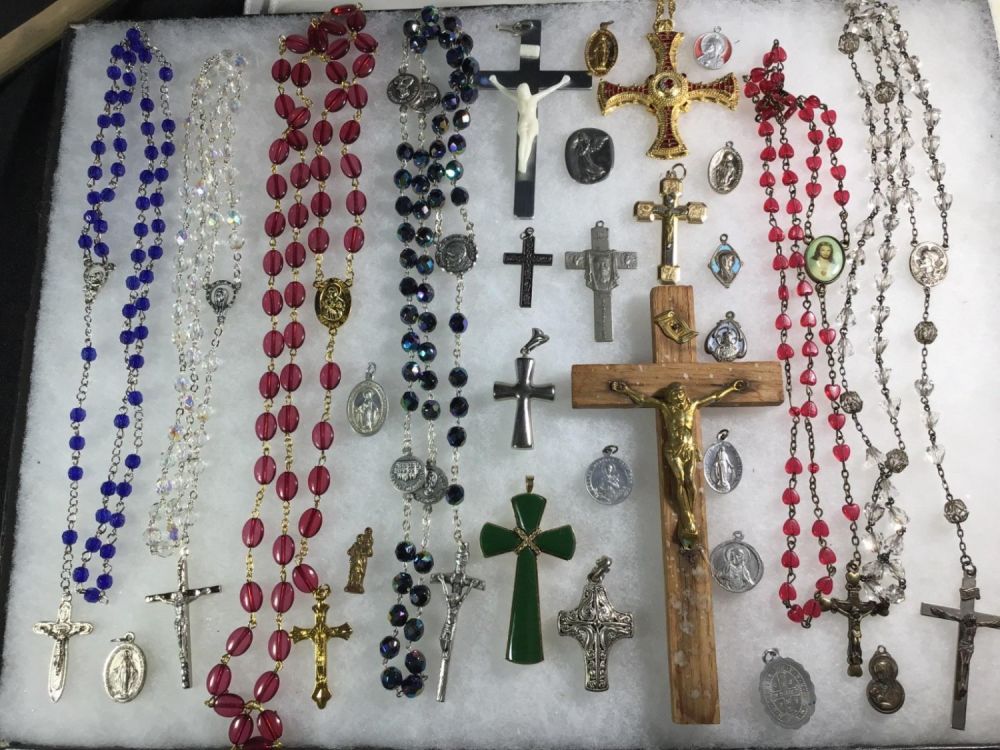 Lot 196: Religious Collection Rosaries and Crosses and medals