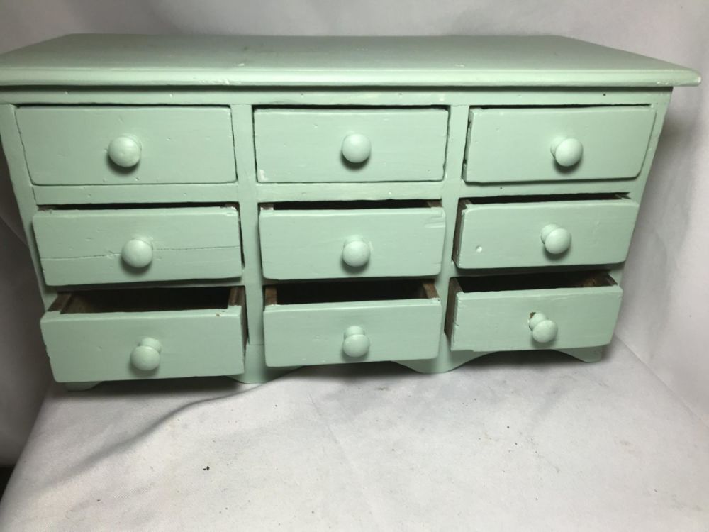 Lot 151: Vintage Tabletop Drawer Chest Measures 9.5 inches tall