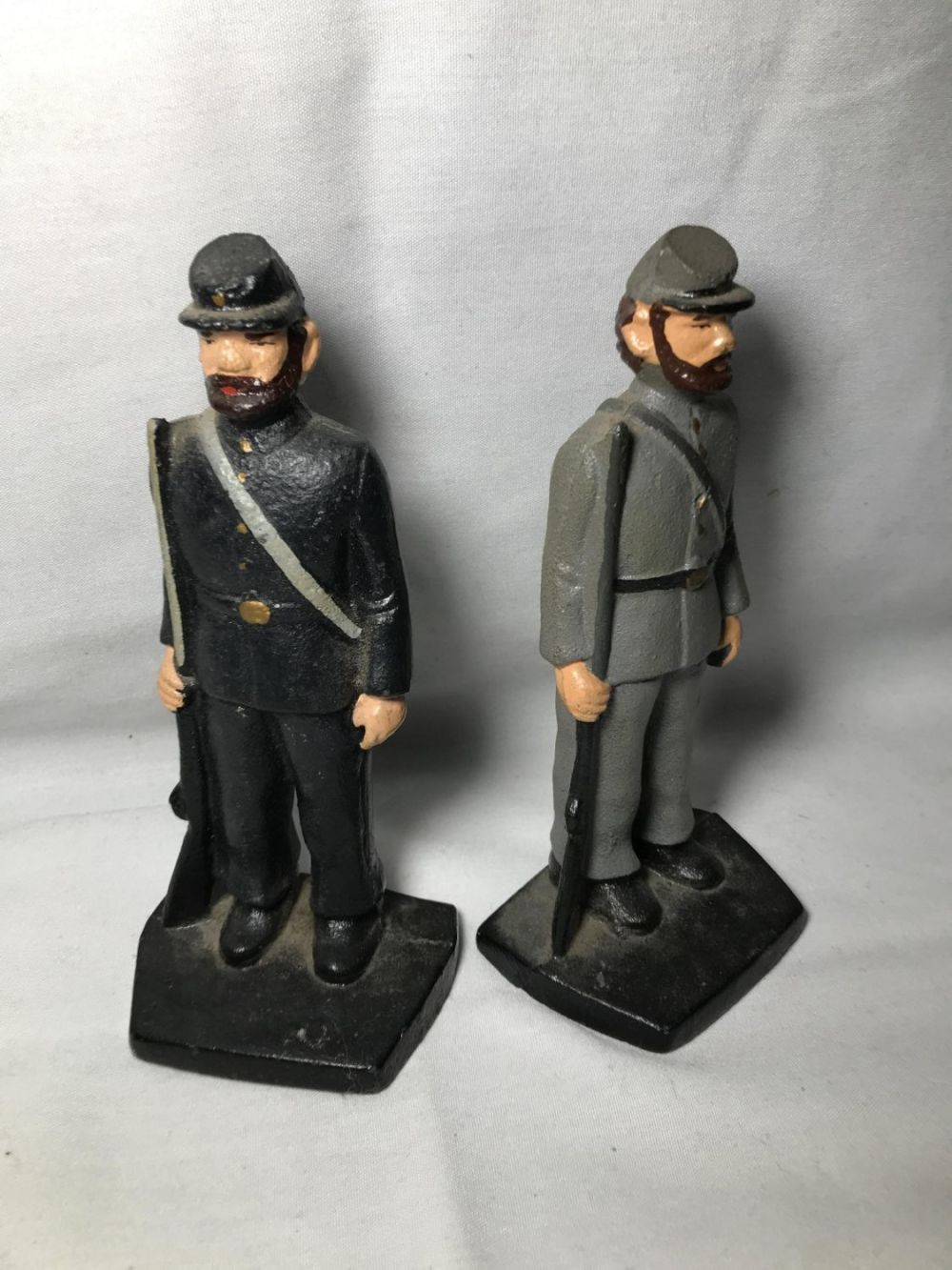 Lot 275: Vintage Cast Iron Civil War Soldiers Confederate and Union Soldier Each measures 7.5 inches tall