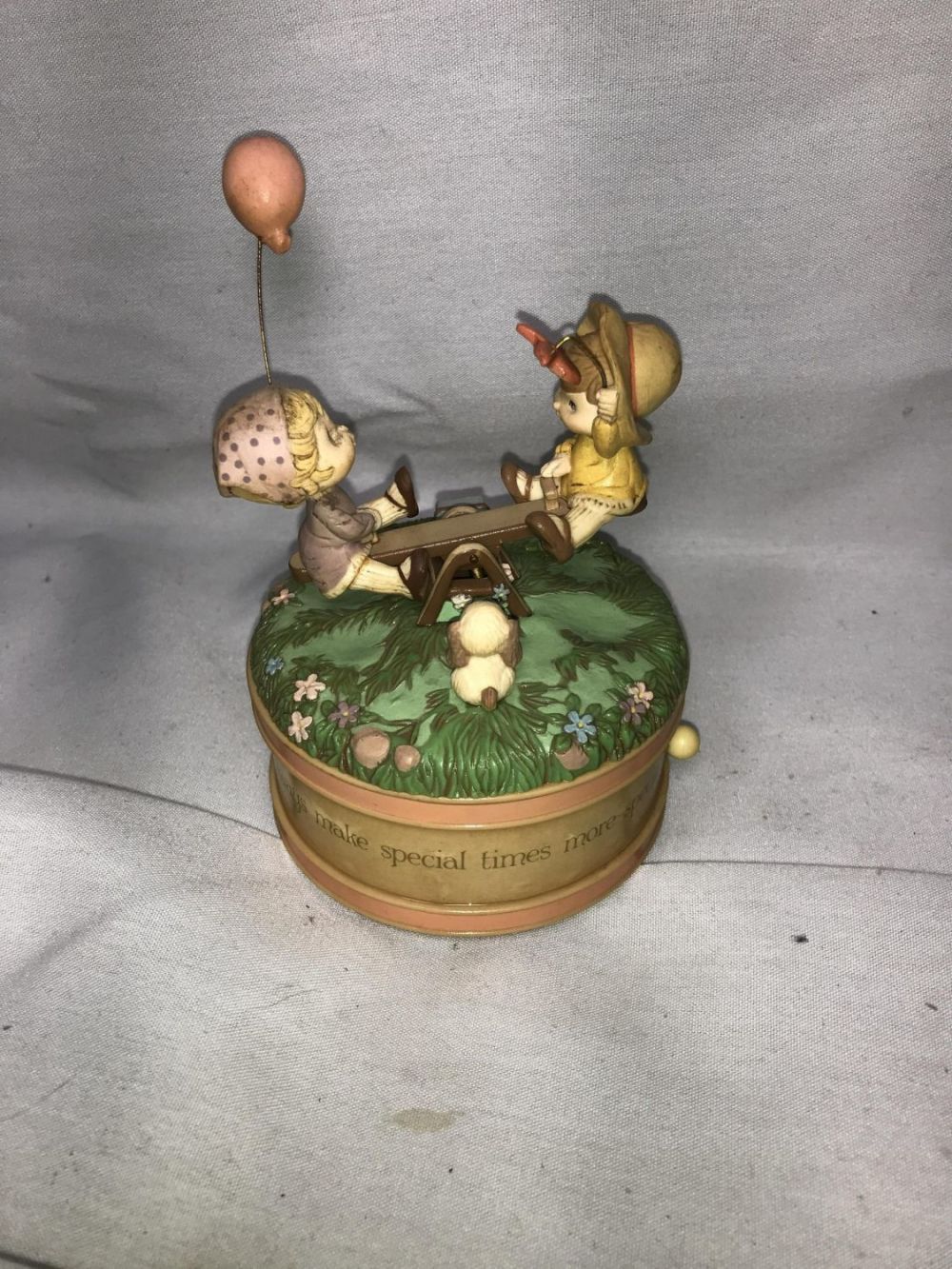 Lot 305: 1981 Hallmark Tetter Totter Music Box Friends make special times more special