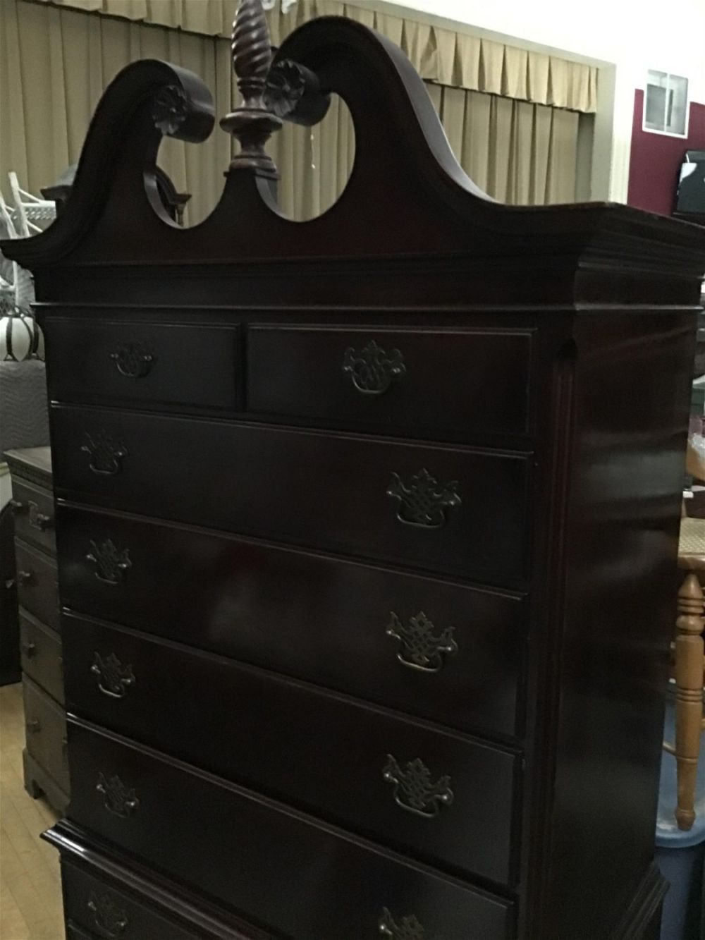 Lot 206: Vintage Kling Furniture, Mahogany Highboy This piece has brass hardware and Queen Anne