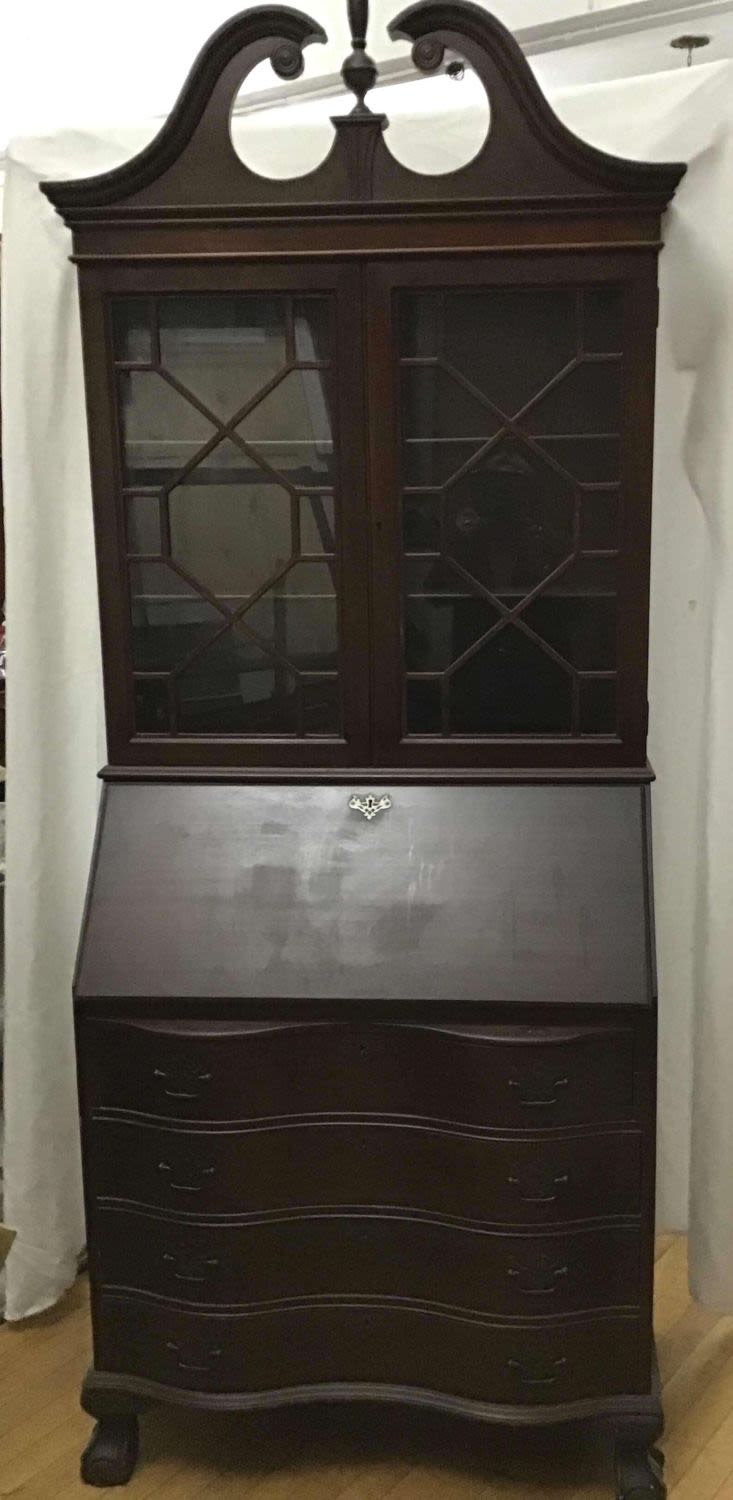 Lot 212: Govenor Winthrop Cabinet , Mahogany Measures 86 inches tall by 33 inches wide by 19 inches deep
