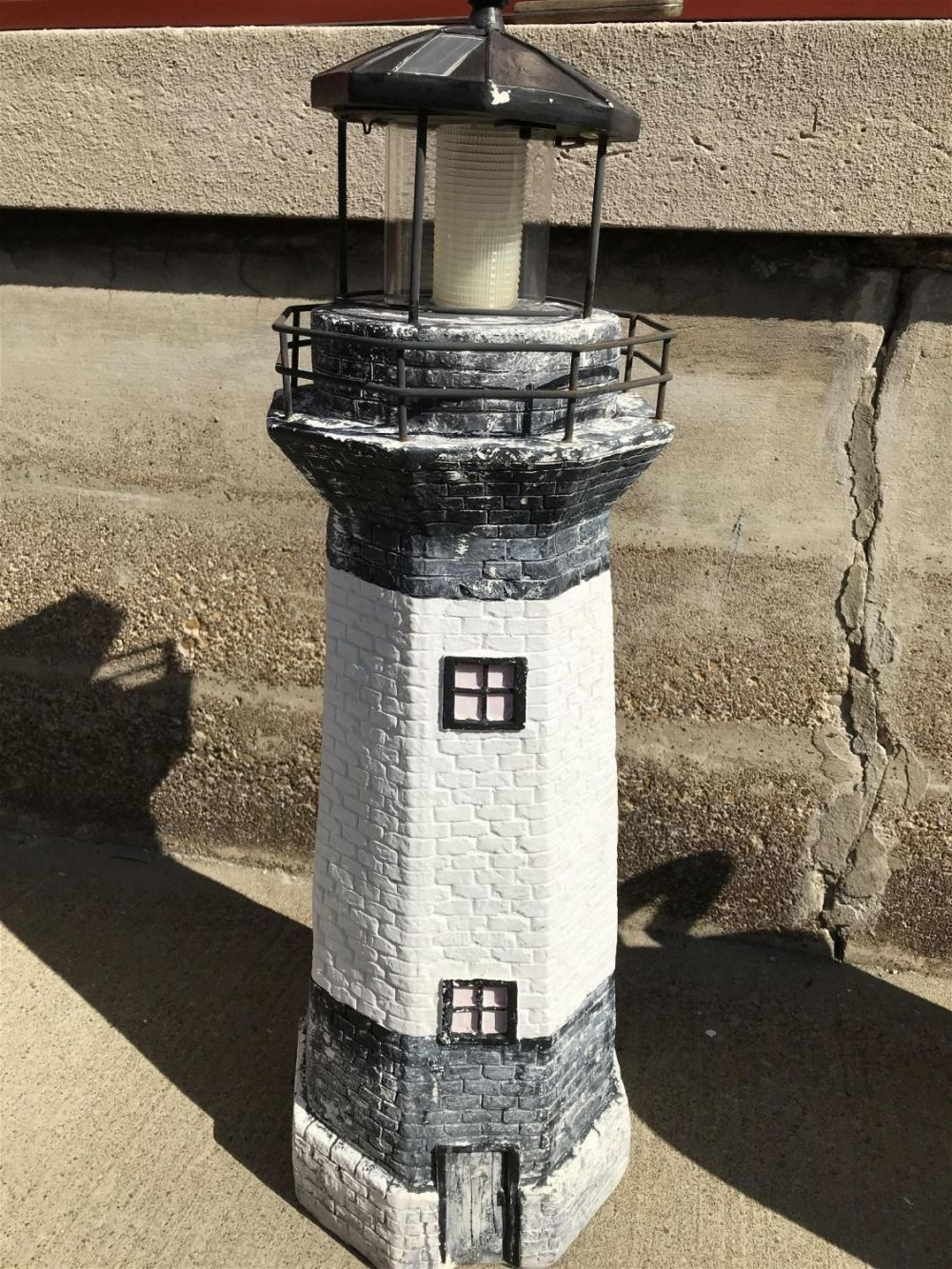 Lot 253: Lighthouse Lawn Decoration Light Measures 30 inches tall