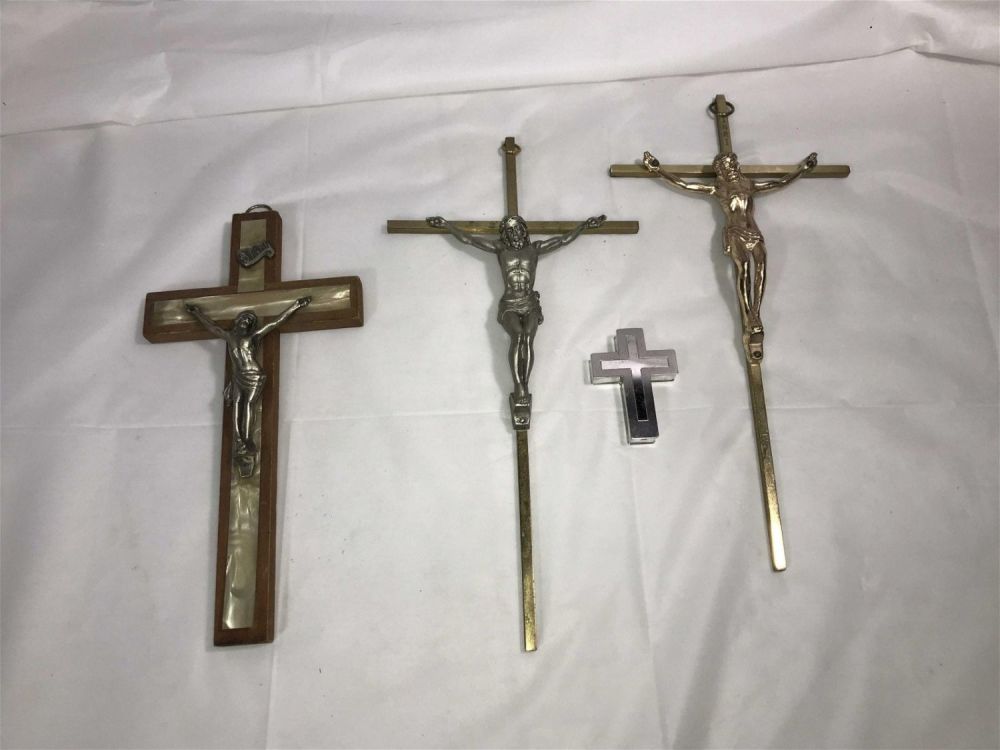 Lot 288: Religious Cross Collection 4 crosses total