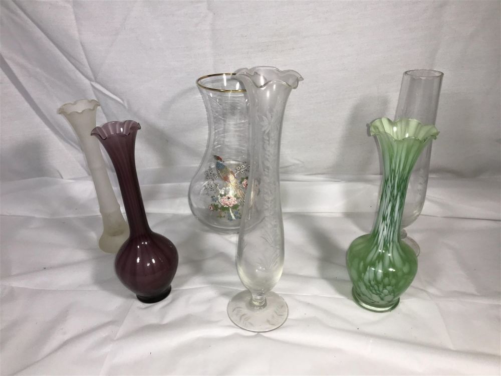 Lot 293: Elegant Vase Collection (6) .