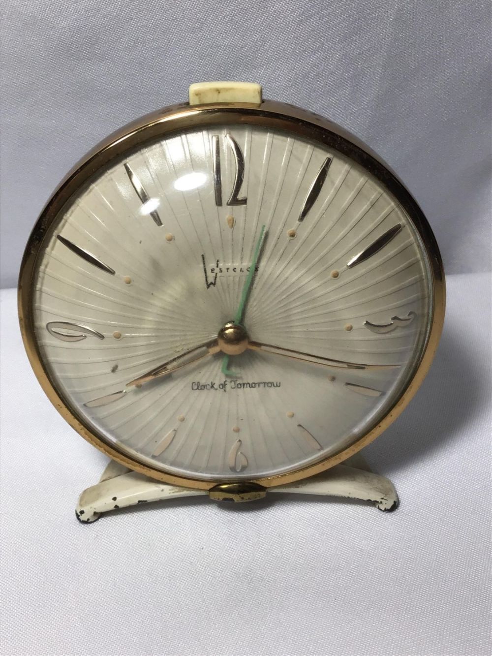 Lot 172: Vintage Clock of Tomorrow Westclox Measures 5 x 5 inches