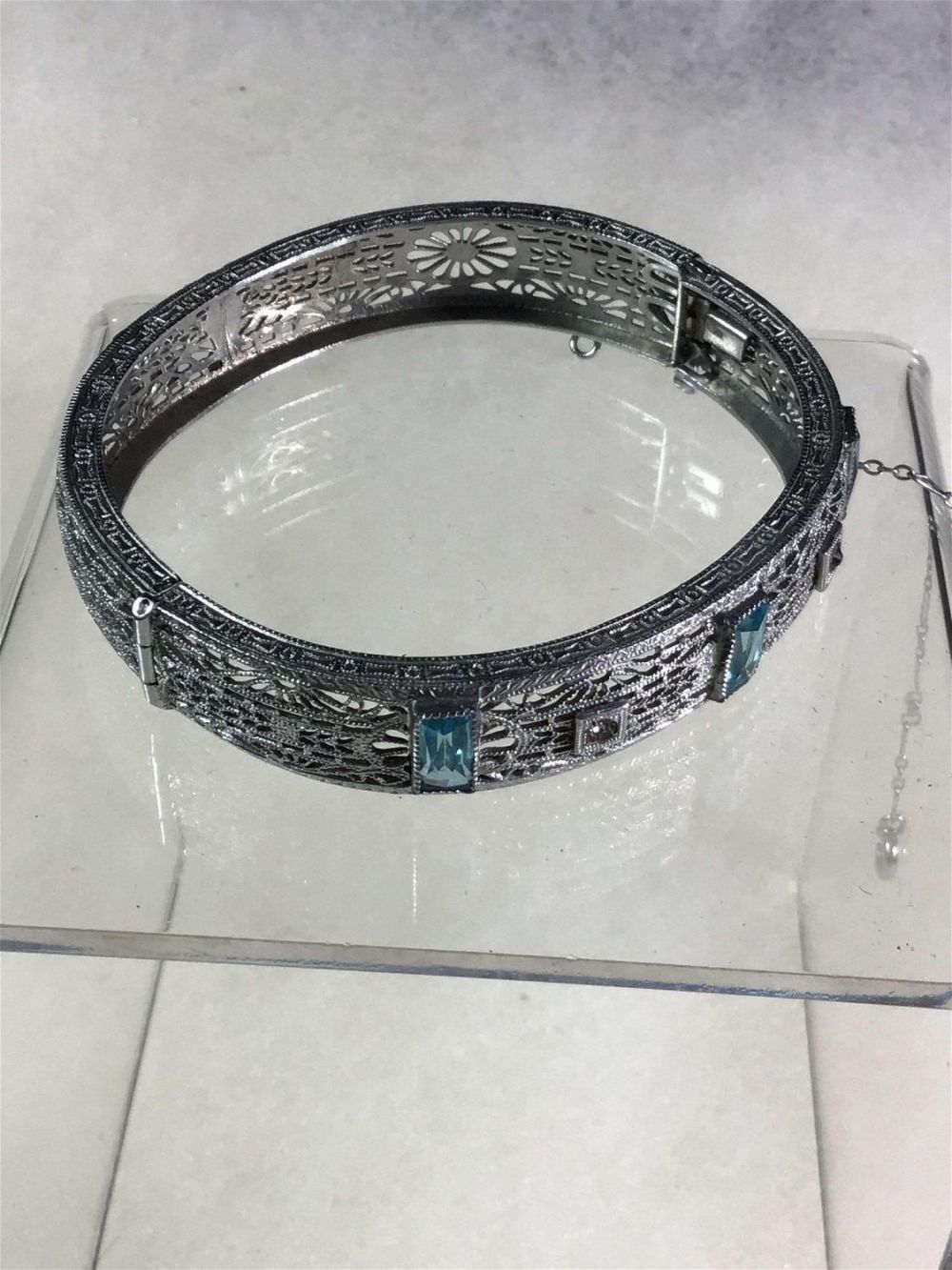 Lot 168: Vintage Filagree Aquamarine Bangle w/ Safety Clasp .