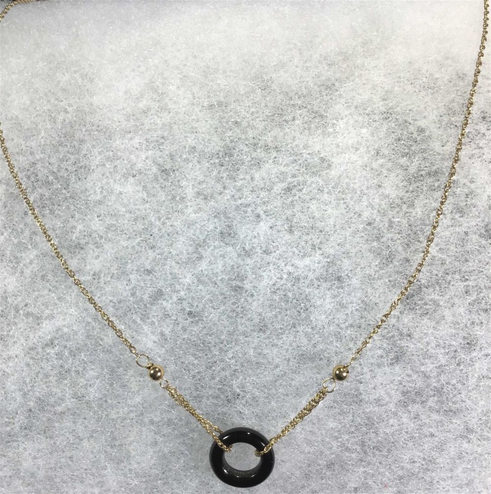 Lot 183: 14K Yellow Gold & Black Onyx Necklace .