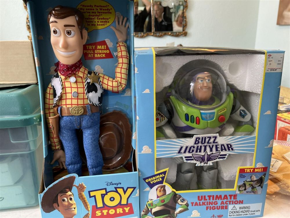 Lot 184: Toy Story Collectible Toys (Original Movie) Buzz Lightyear & Talking