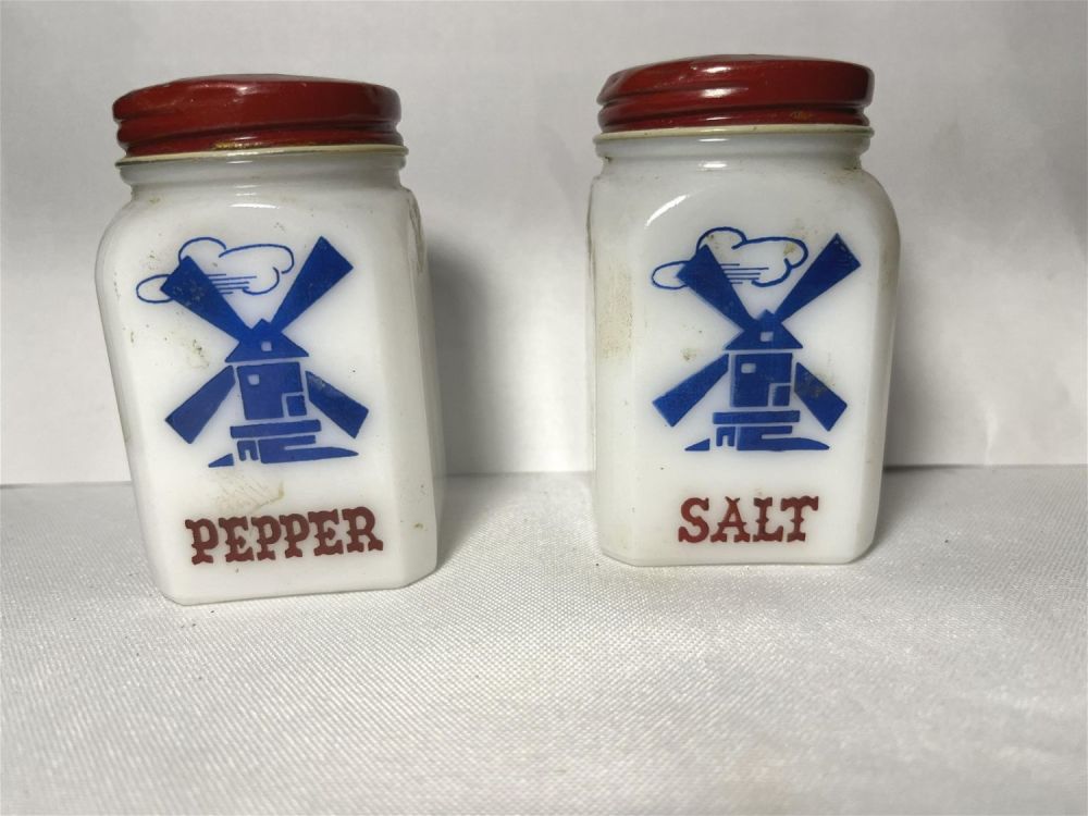 Lot 199: Vintage Milk Glass Salt & Pepper Shakers Made in USA