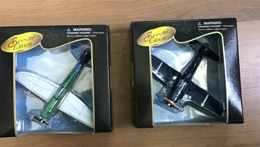 Lot 240: Maisto Special Edition Plane Toys in org packages