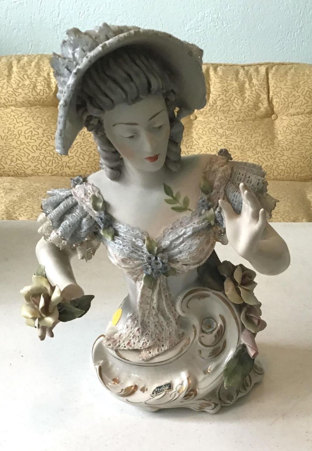 Lot 190: Vintage Corday Statue measures 14" tall