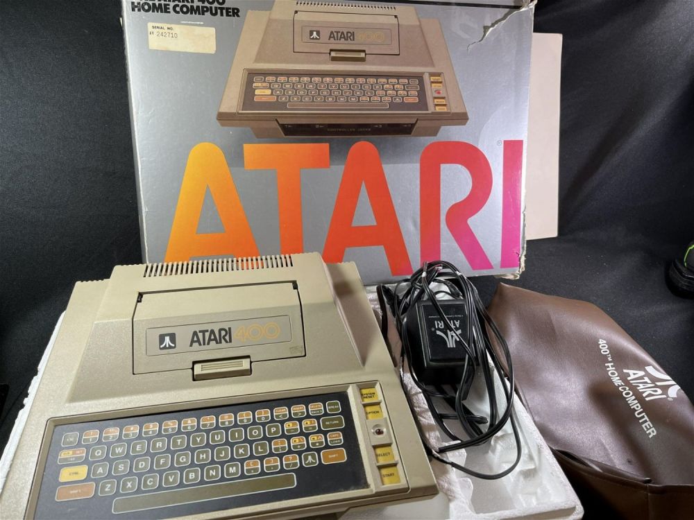 Lot 158: Atari 400 Home Computer In org box