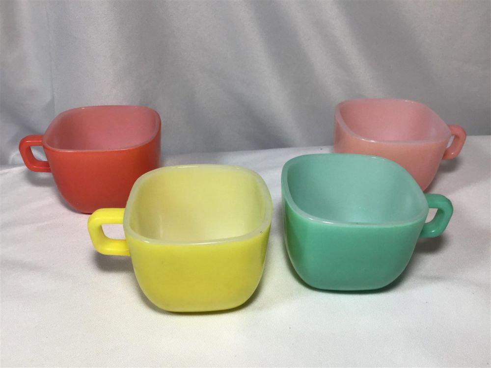 Lot 183: Glassbake Square Mug Set of 4 Each measures 3 inches tall by 3.75 square