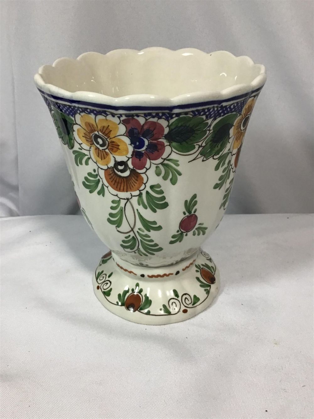 Lot 188: Delft Signed Planter Measures 6.5 inches tall by 5.5 inches diameter