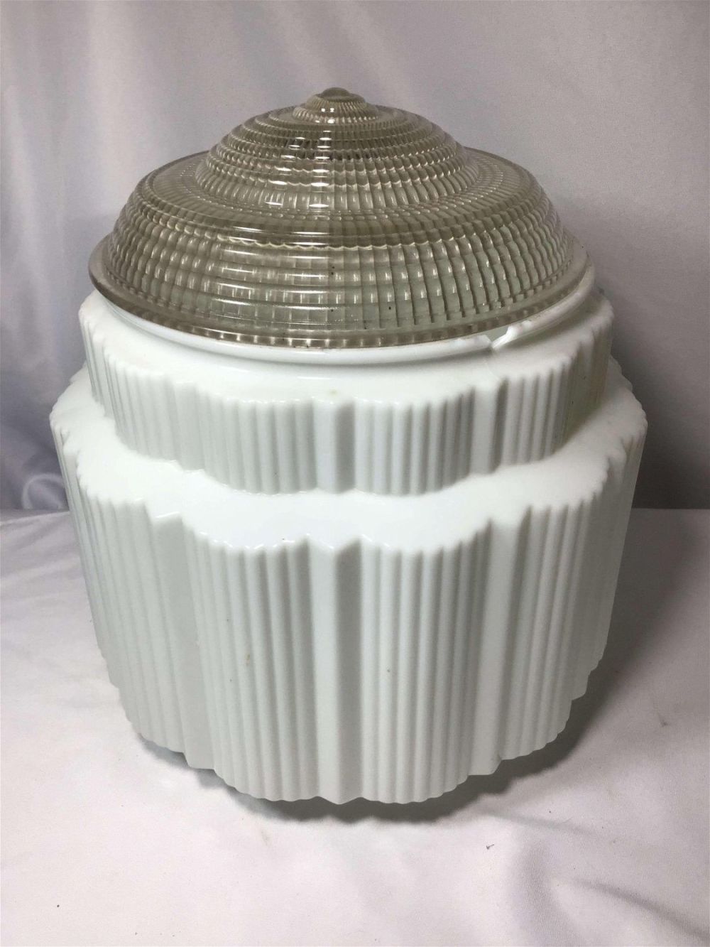 Lot 197: Deco Restuarant Chandelier Shade Measures 10 inches tall by 12 inches diameter Has chip at mouth