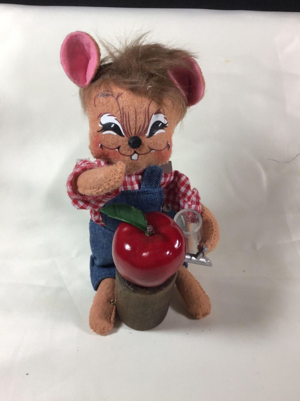 Lot 171: Annalee Apple Cider Mouse Measures 6 inches