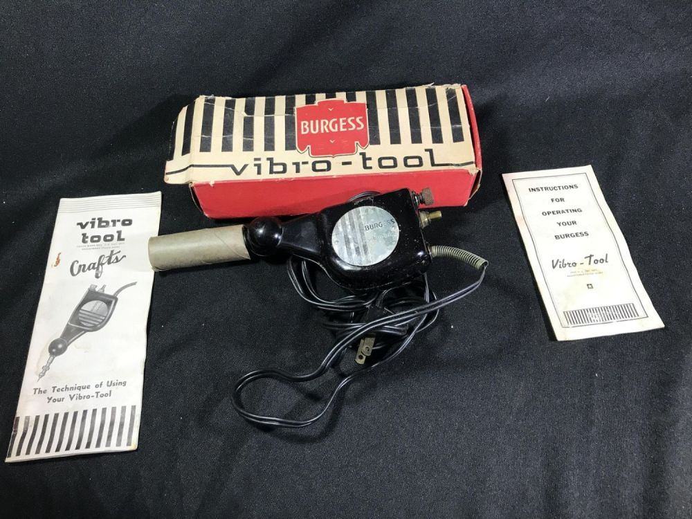 Lot 196: Vintage Vibro-Tool in original box Engraving Tool Box measures 9.5 x 3.5 inches