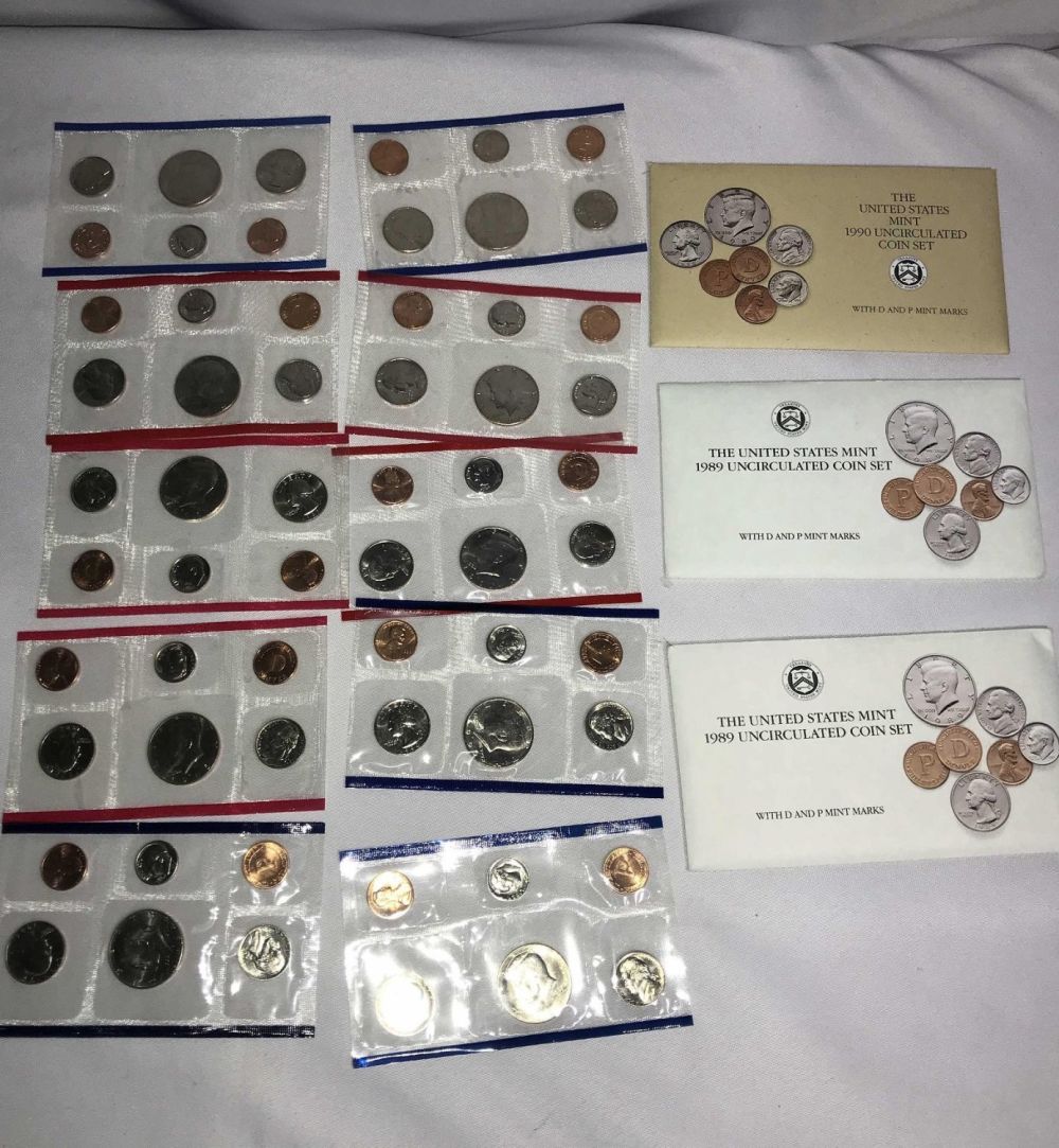 Lot 215: Uncirculated Coin Sets Miscellaneous Years from 1984-1990