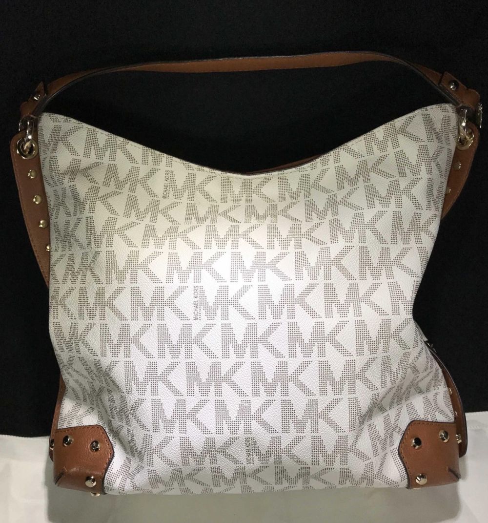 Lot 188: Michael Kors White/Acorn Handbag .
