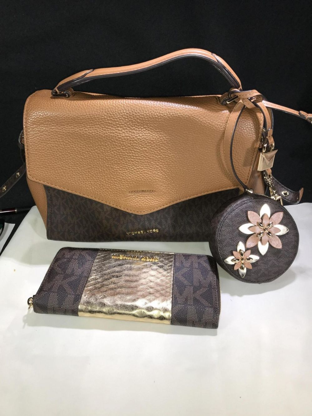 Lot 205: Michael Kors Tan/Brown Purse w/ Wallet & Floral Change Purse