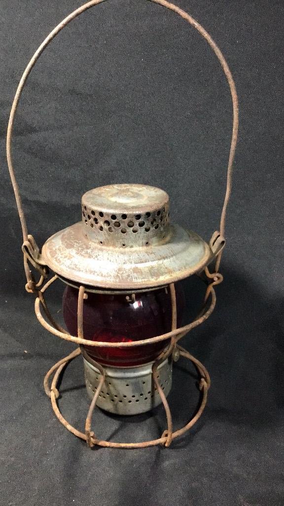 Lot 171 Vintage Pennsylvania Railroad Lantern . The Lodge Auction House