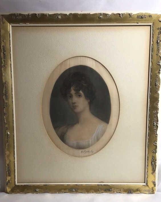 Lot 208: French Women Portrait -signed Measures H 16 x L 14