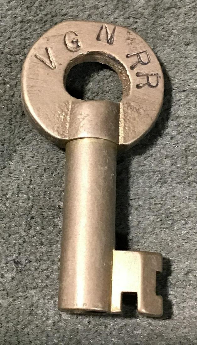 Lot 211: V G N RR Key .