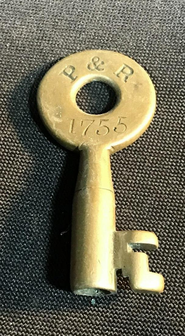 Lot 179: P & R #1755 Railroad Key .