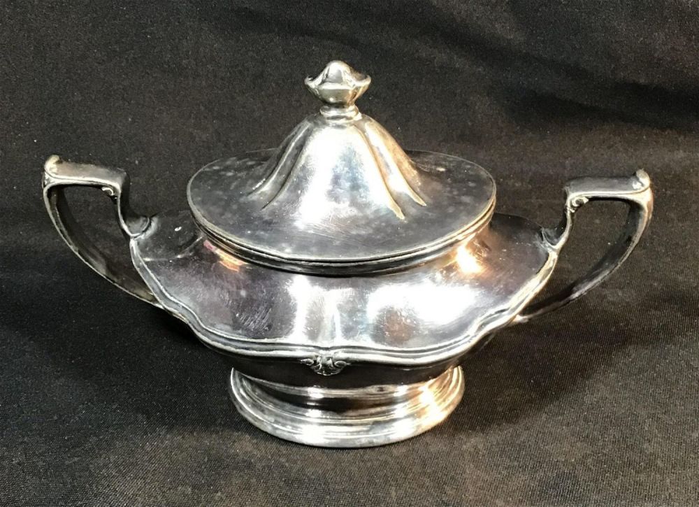 Lot 211: CCC & St. L Sugar bowl,  Reed &  Barton H 4 1/2 .