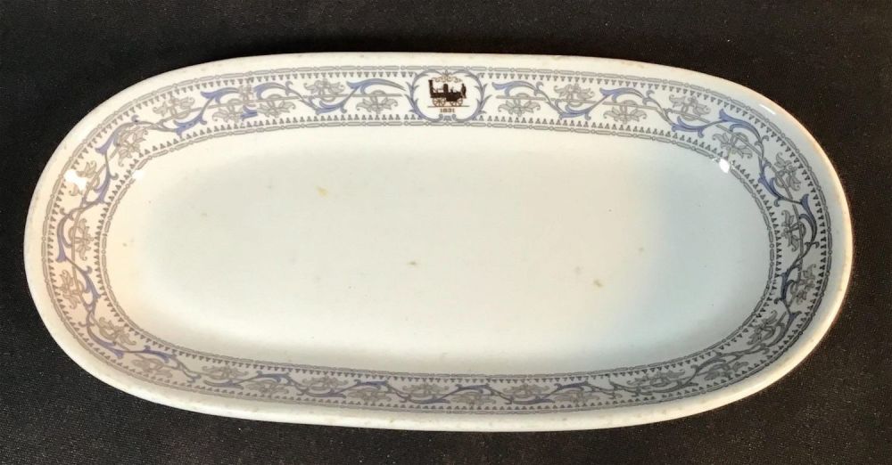 Lot 213: New York Central lines railroad bread dish .
