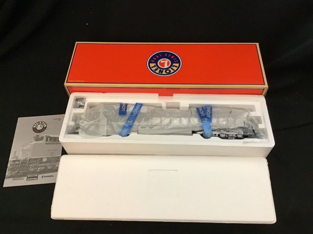 Lot 158: Lionel O Scale Union Pacific Heritage Western Pacific SD-70ACe Diesel Locomotive 6-28262