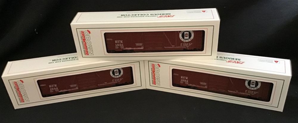 Lot 189: Crown Model Decorators O Scale Boxcar Rolling Stock Lot of 3 Buffalo Creek Railway Flour 1044 1001