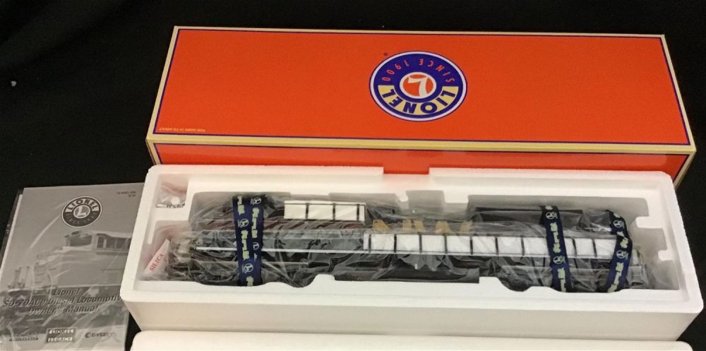 Lot 191: Lionel O Scale Norfolks & Western Heritage SD-70ACe Diesel Locomotive 6-28345