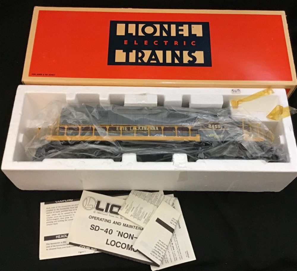 Lot 217: Lionel O Scale Erie Lackawanna SD-40 Diesel Locomotive Non Powered 6-18202 8459