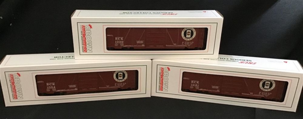 Lot 220: Crown Model Decorators Buffalo Creek Railway Flour Boxcar Rolling Stock Lot of 3 1064 1031 1099