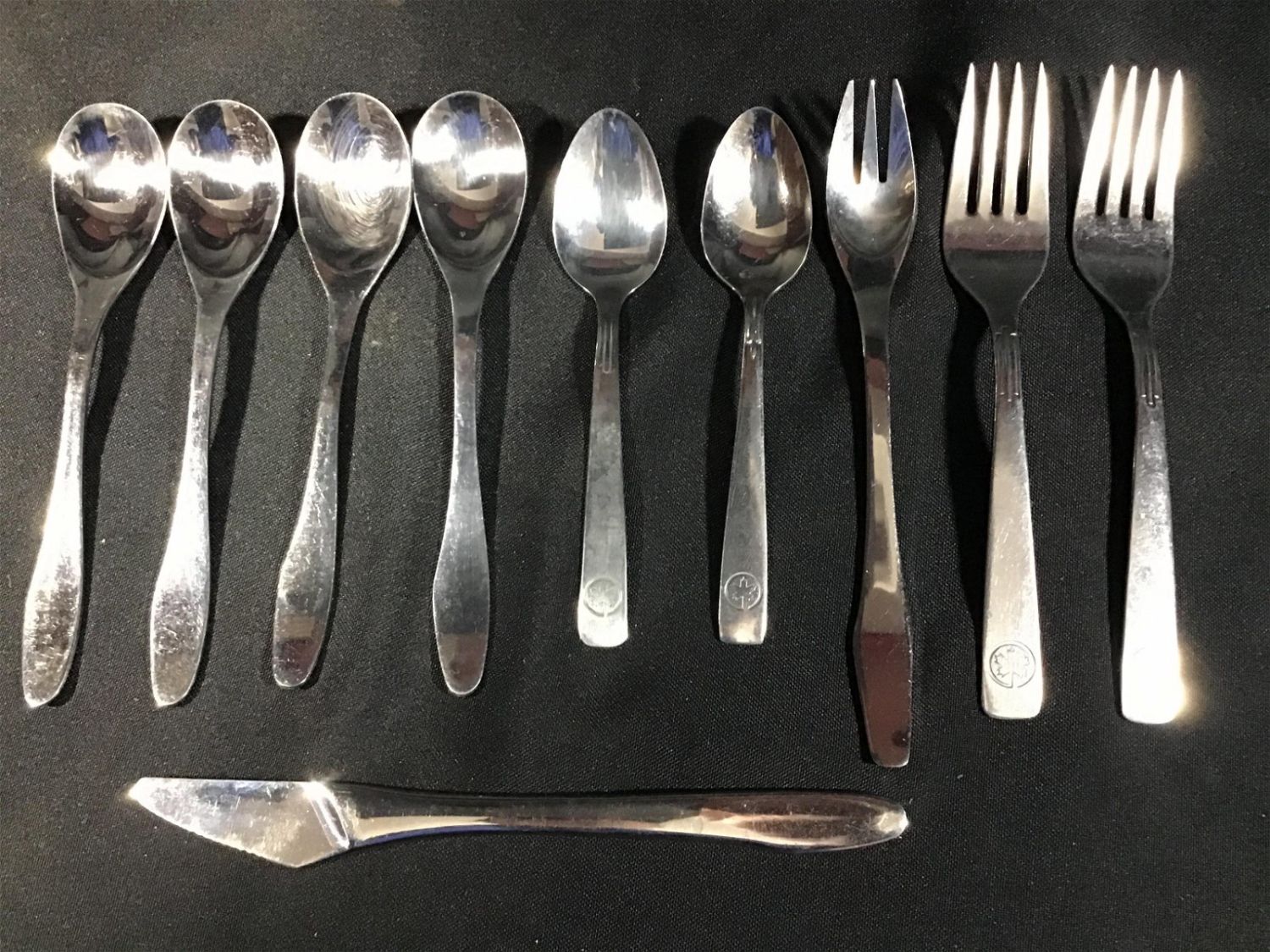 Lot 21 Air Canada Cutlery spoons knife & forks . The Lodge Auction