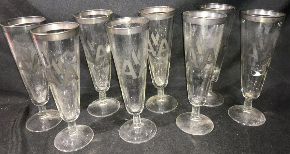 Lot 205: American Airlines Champagne Glasses (8) .