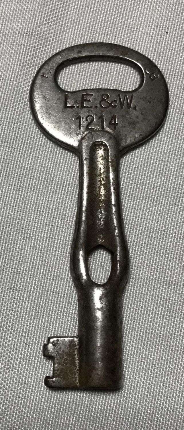 Lot 263: Railroad Key L.E. & W. .