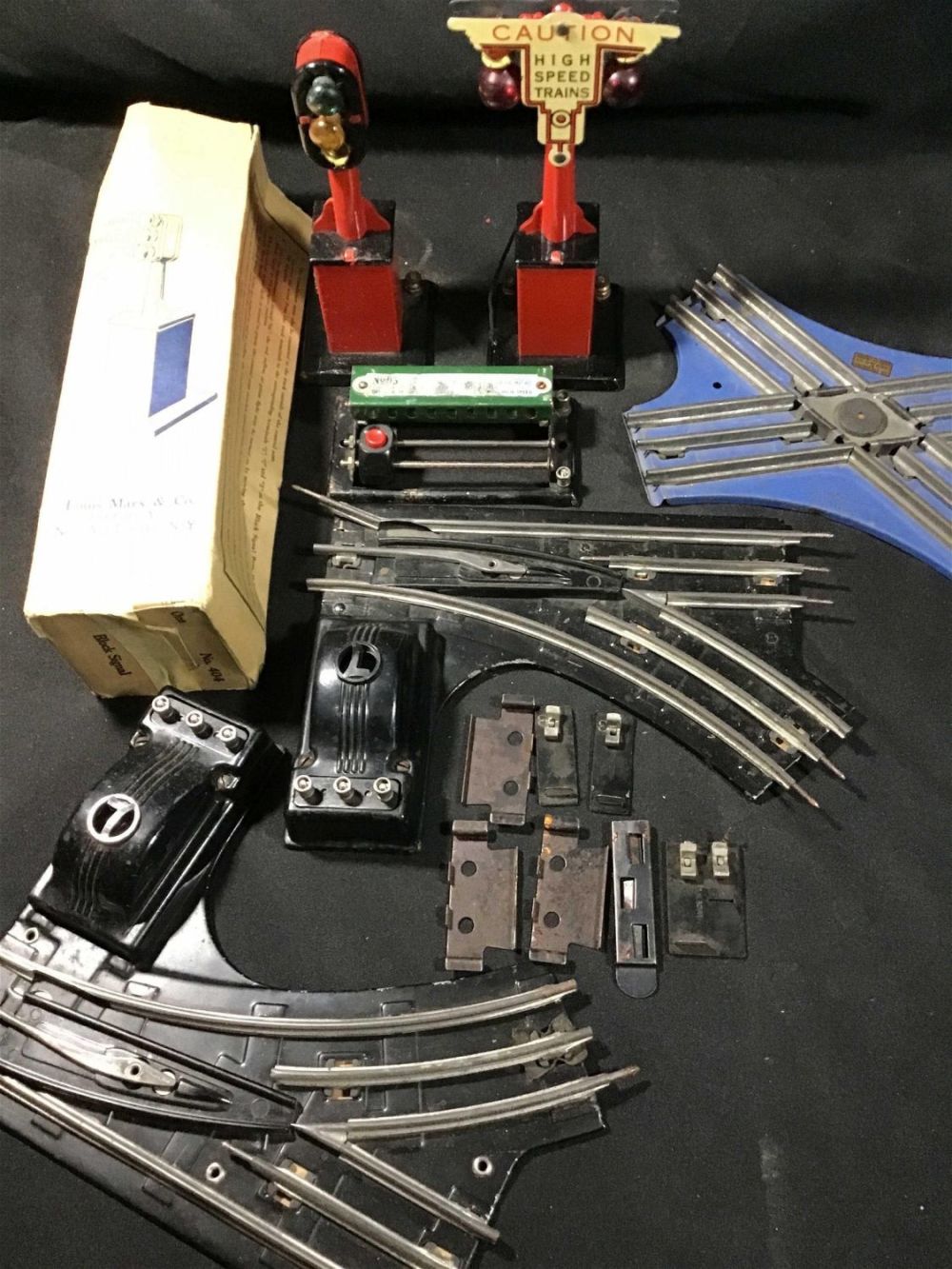 Lot 197: Vintage railroad accessories, and Track, Signals